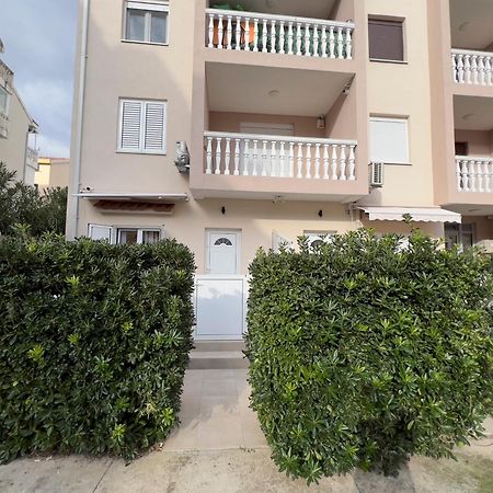 בודווה Casa Apartments, One-Bedroom Apartment מראה חיצוני תמונה
