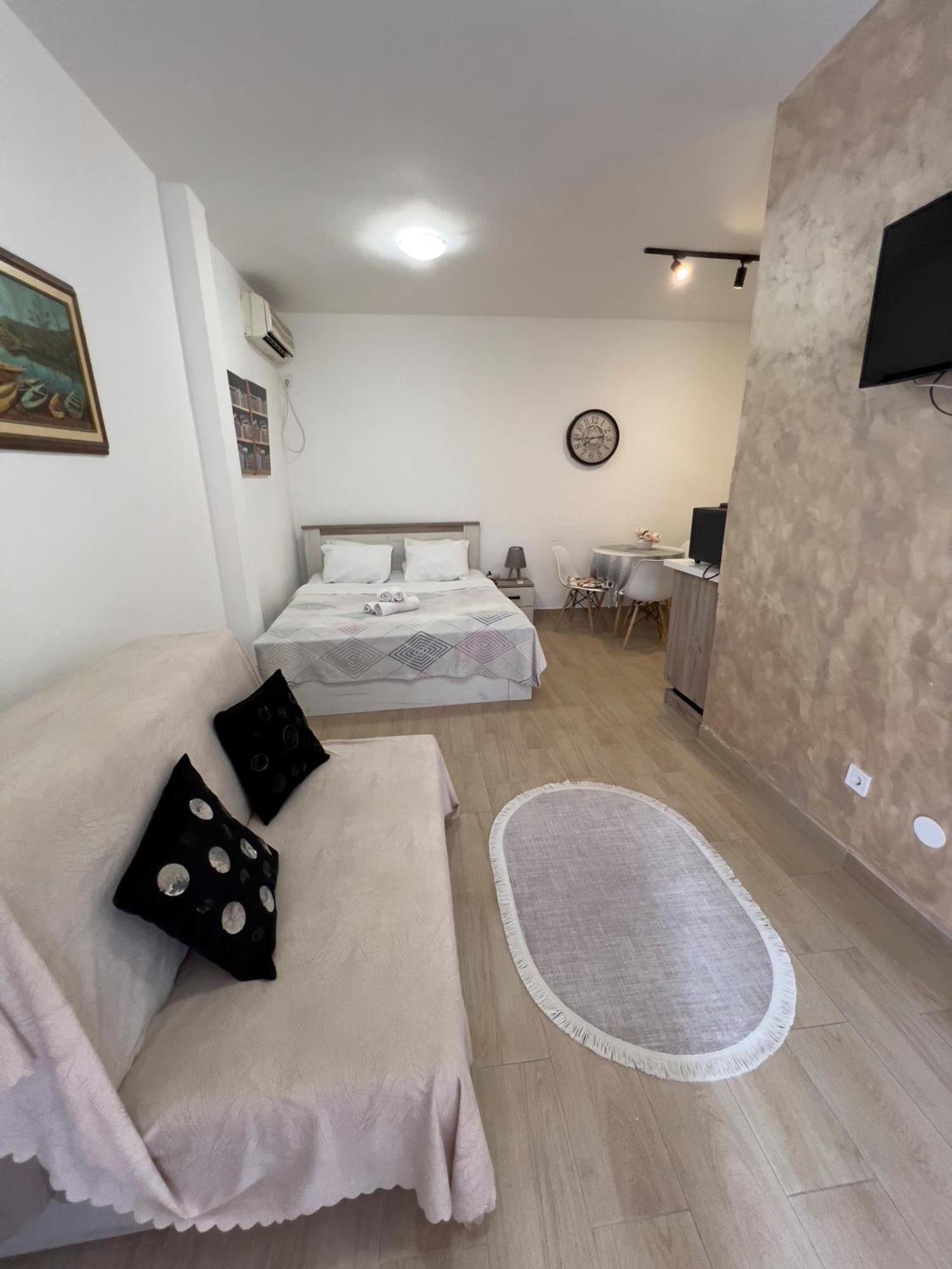 בודווה Casa Apartments, One-Bedroom Apartment מראה חיצוני תמונה