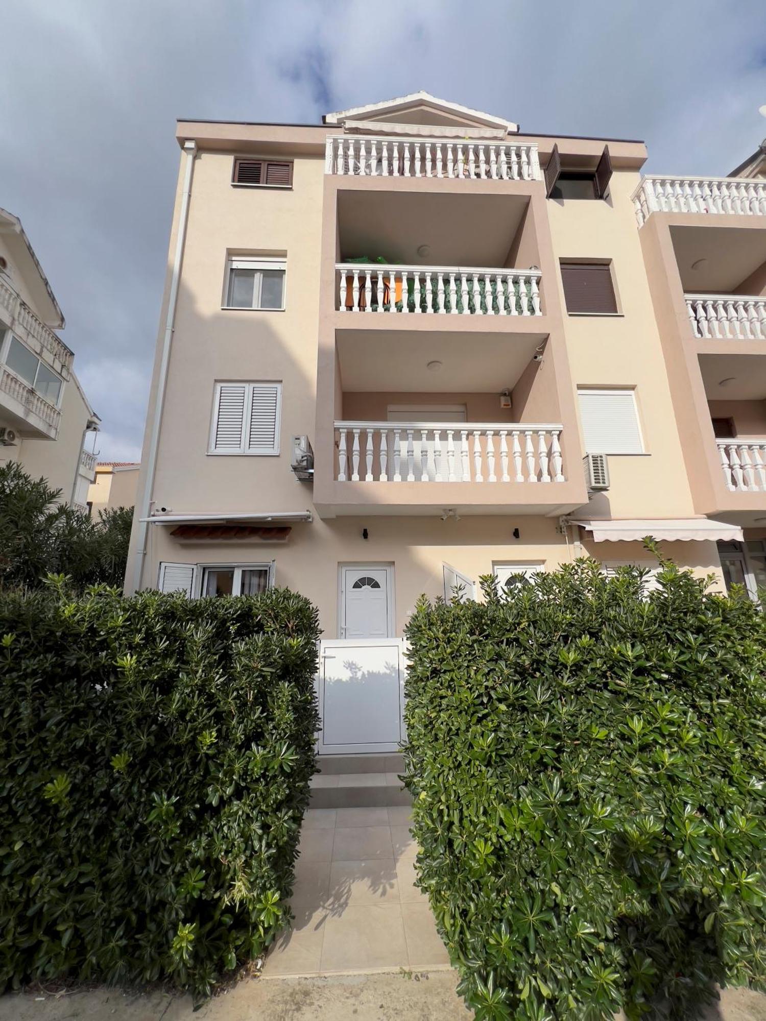 בודווה Casa Apartments, One-Bedroom Apartment מראה חיצוני תמונה